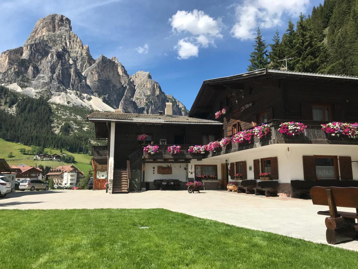 Garni La Vara Corvara In Badia Kültér fotó
