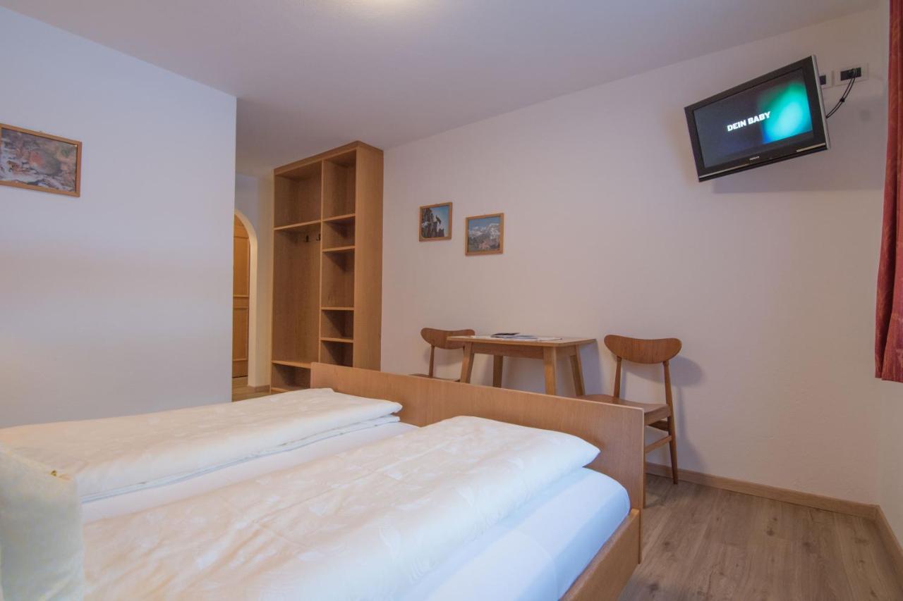 Garni La Vara Corvara In Badia Kültér fotó