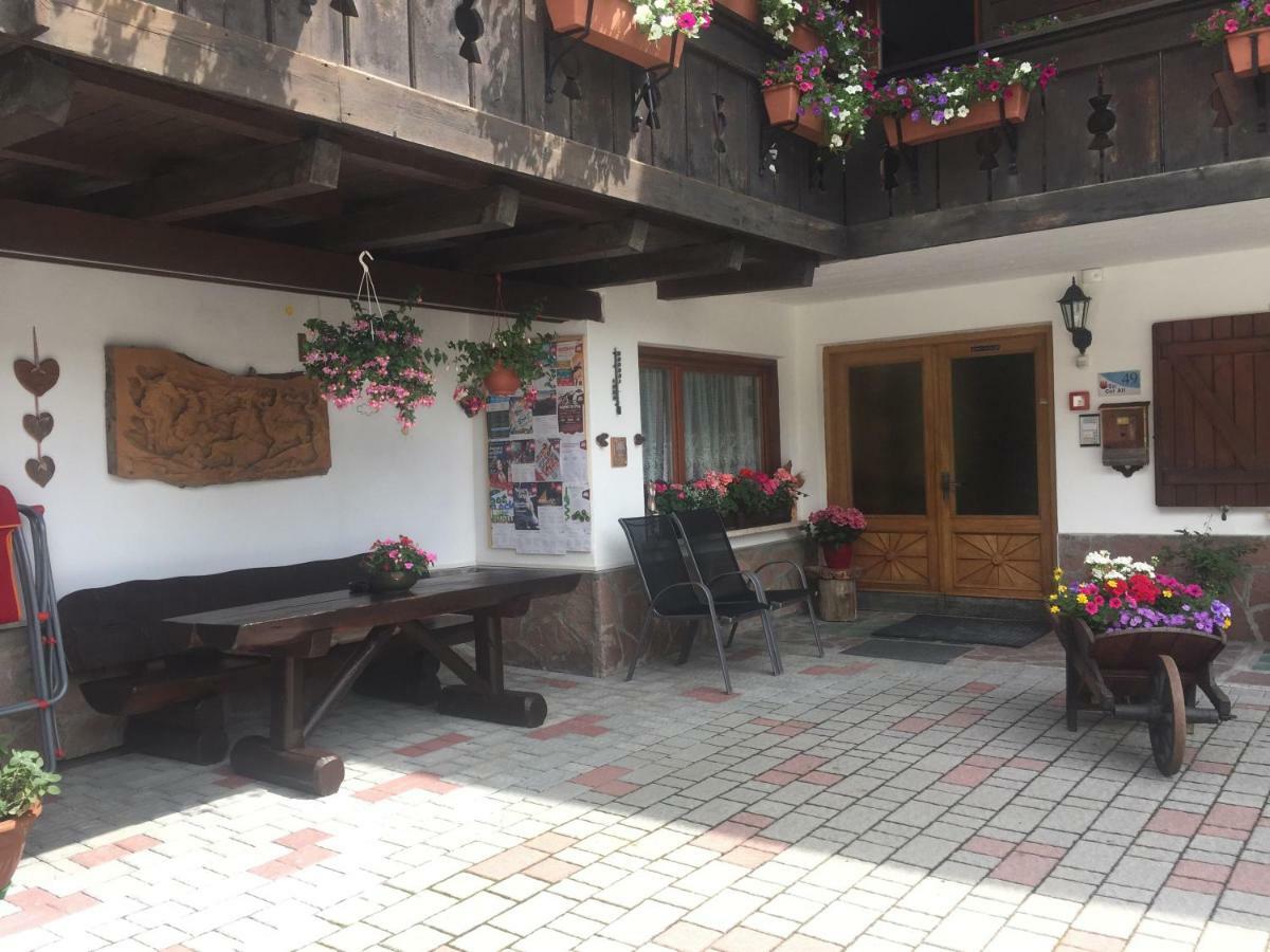 Garni La Vara Corvara In Badia Kültér fotó